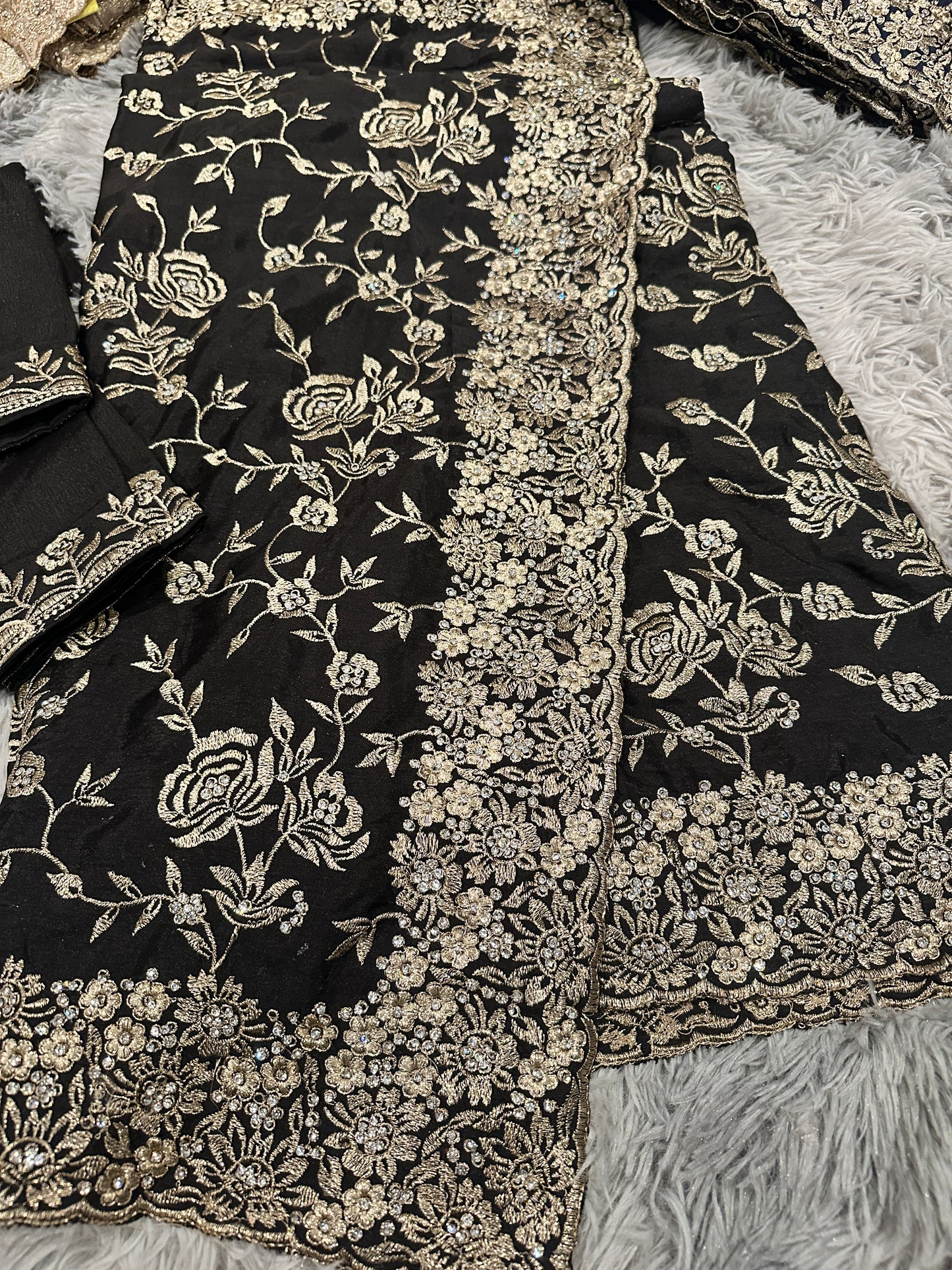 Stylish Gold work Saree with Blouse